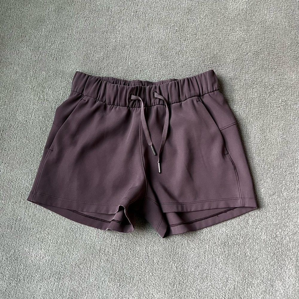 Lululemon On The Fly Midrise Shorts - Size 4